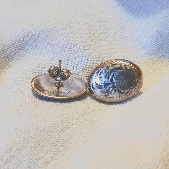 Birks 925 Sterling Silver earrings ✨️ - Picture 1 of 1